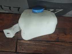 Бачок омывателя LADA Granta  Б/У Оригинал 21905208406