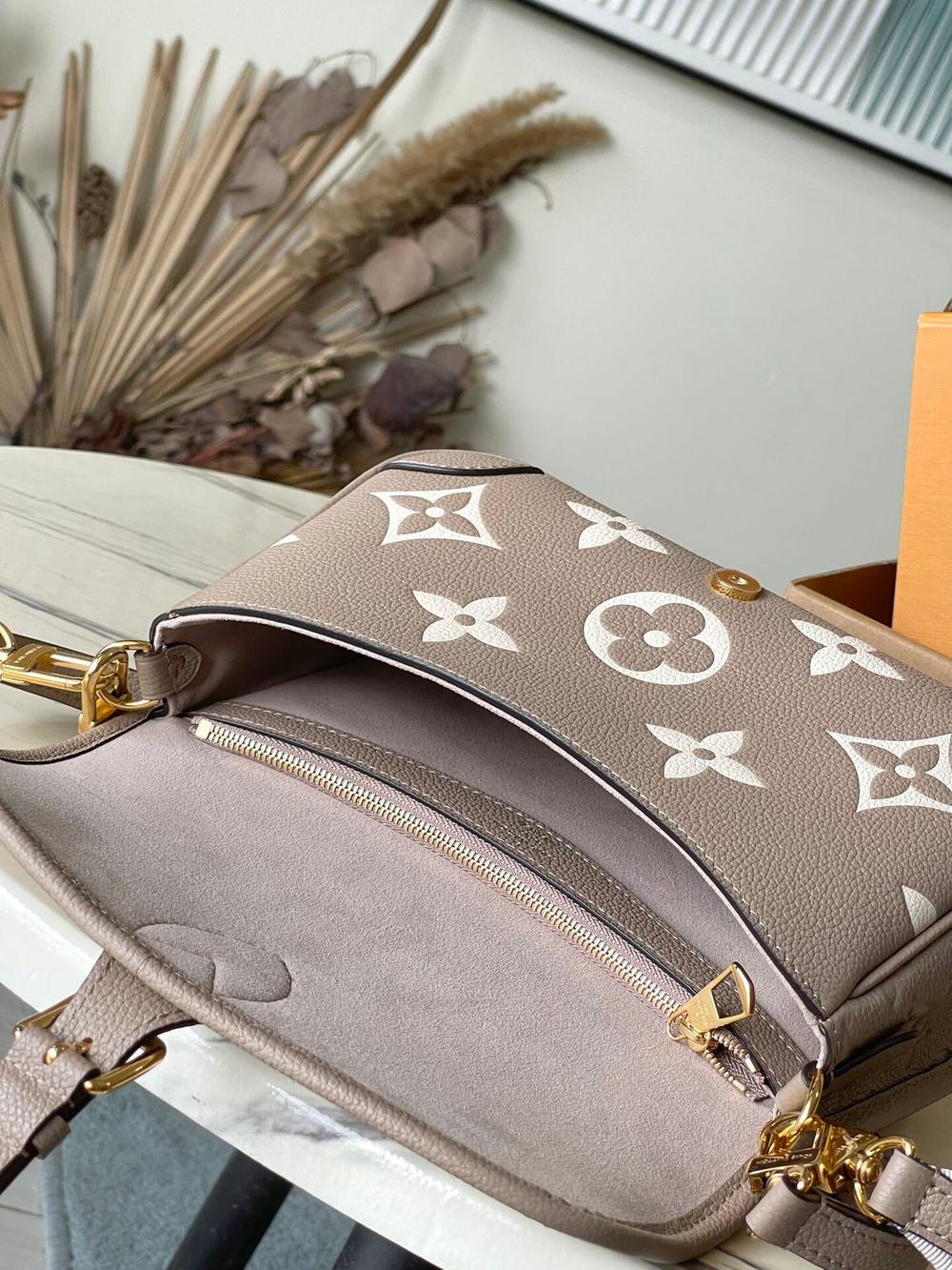 Louis Vuitton Diane