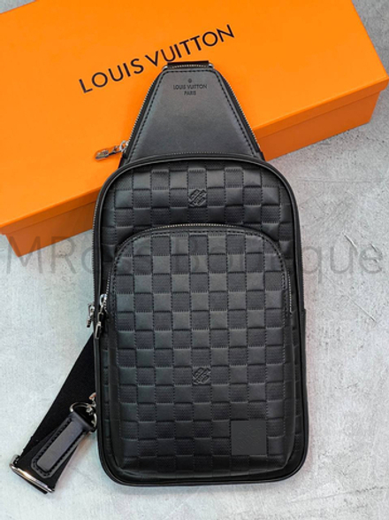 Кожаная черная сумка Avenue Sling NM Louis Vuitton