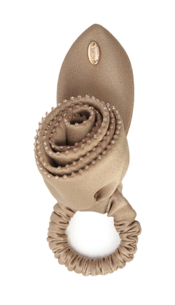 Резинка-роза с листиком и декором