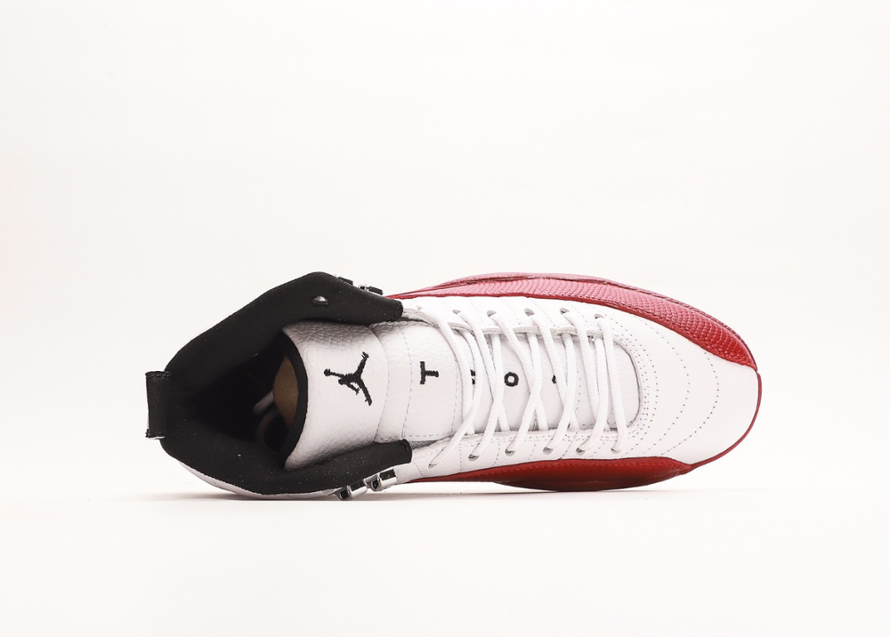 Air Jordan 12 Cherry