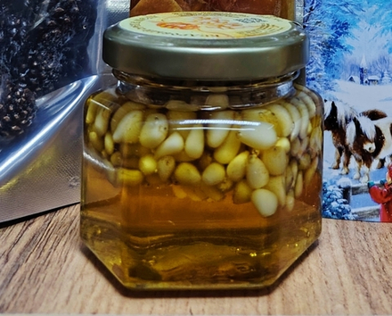 Кедровый орех в меду 100 мл