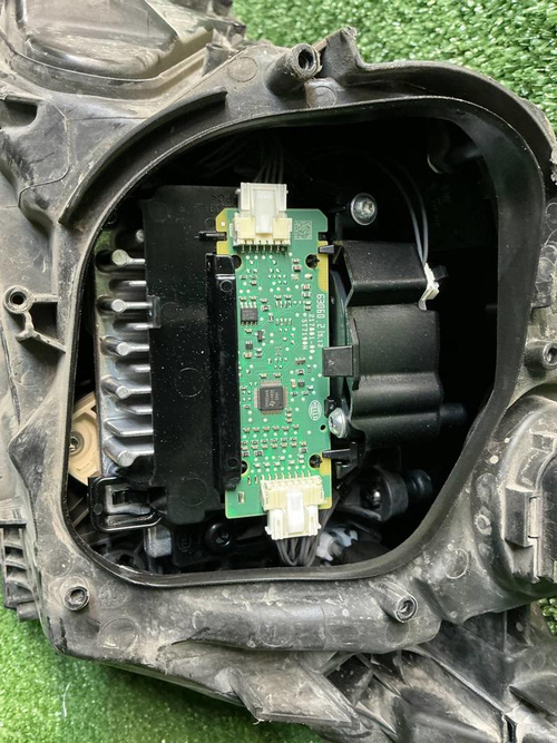 Битая Фара правая Audi A7 2 4K8 (2018-н.в.) Matrix