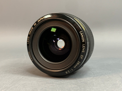 Canon EF 28mm 2.8 IS USM