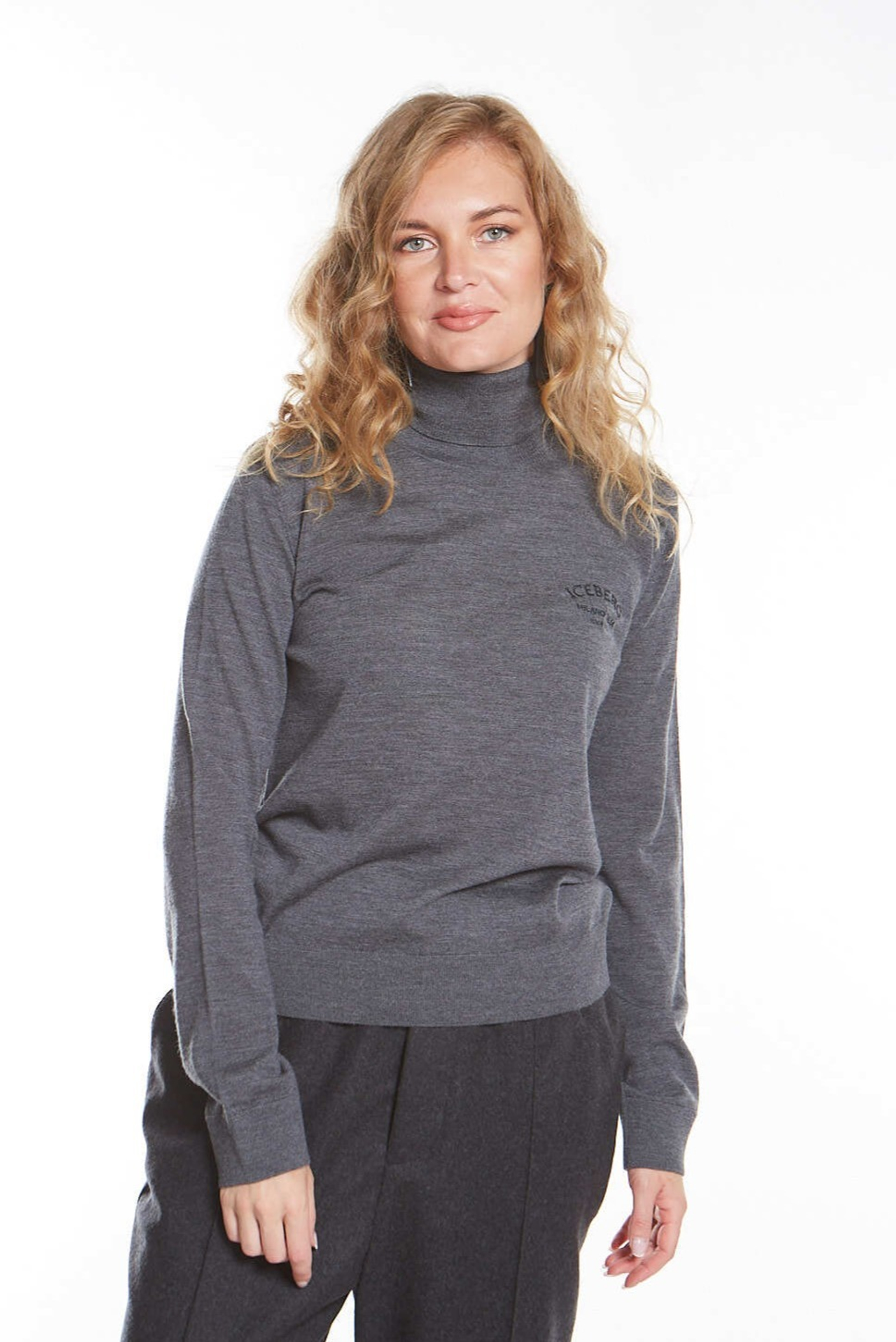 СВИТЕР С ВОРОТНИКОМ-СТОЙКОЙ