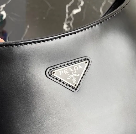 Сумка Prada Cleo, черный