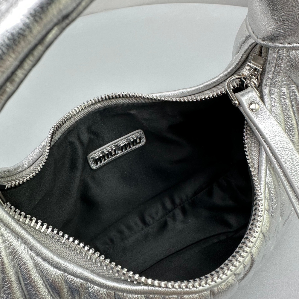 Miu Miu Wander Hobo Bag 20 cm
