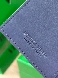 Обложка на паспорт Bottega Veneta