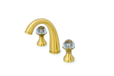 Смеситель для раковины на 3 отверстия_Комплект