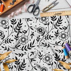 Ткань сатин чёрные цветы на бежевом фоне