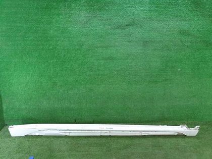 Накладка порога правая BMW X2 F39 (17-23) M-paket