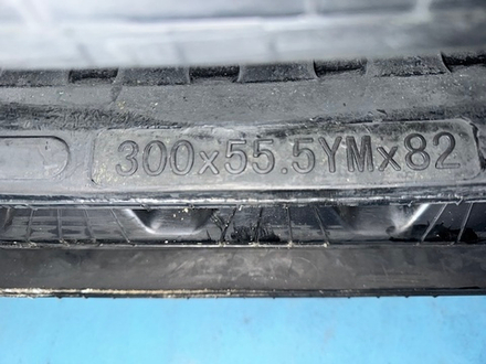 Резиновая гусеница 300x55.5YMx82 Taite