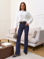 Свитер осенний теплый пушистый укороченный вязаный