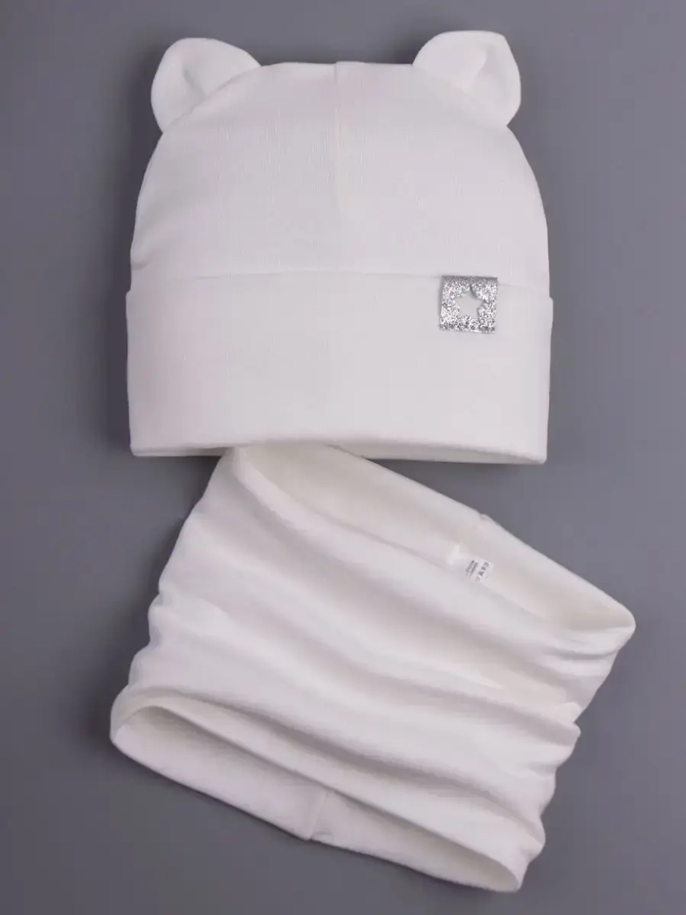 Шапка детская со снудом осенняя