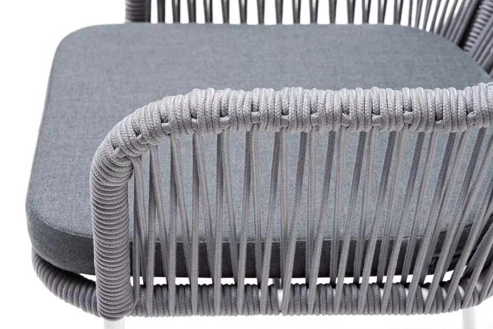 "Лион" стул плетеный из роупа, каркас из стали белый муар, роуп светло-серый круглый, ткань светло-серая