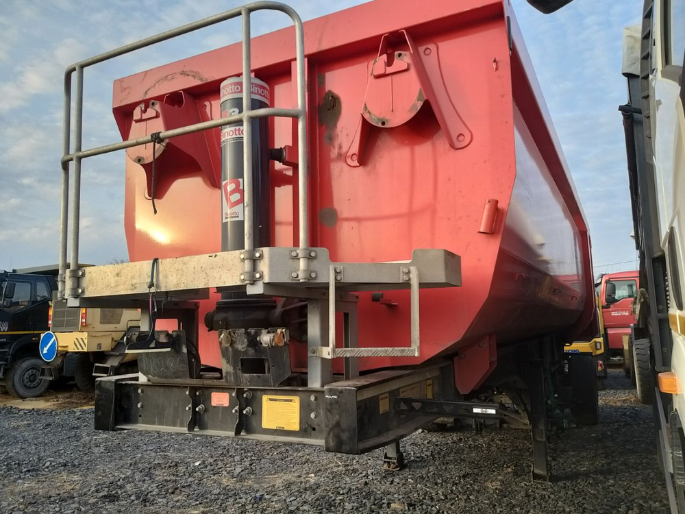 Grunwald 9453 Полуприцеп самосвальный 9453-0000010-50