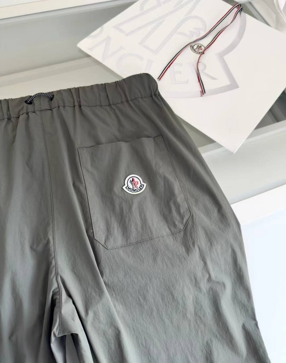 Спортивные штаны Moncler