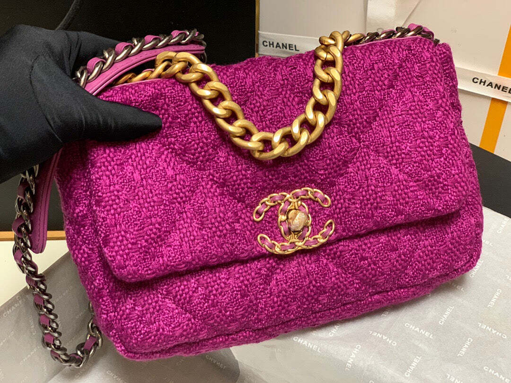 Chanel 19 26 cm