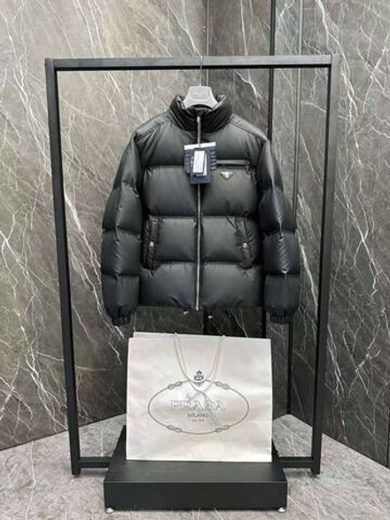 Пуховик Prada