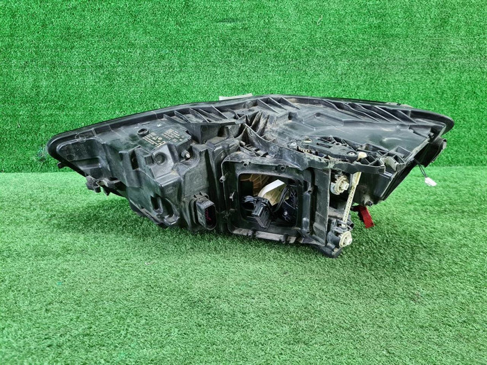 Фара правая Audi A6 C7 (2014-2018) LED