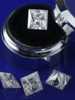 Муассанит принцесса 4×4мм 0.4сt