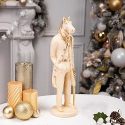 Скульптура Конь в пальто Айвори