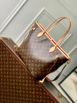 Louis Vuitton Neverfull Inside Out MM