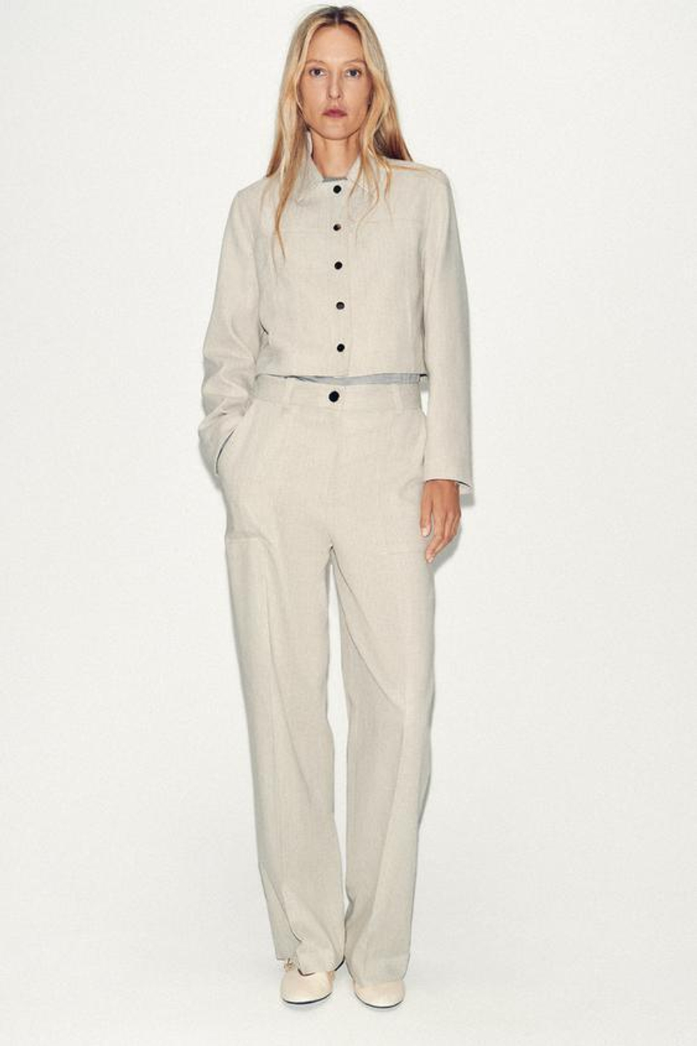 ZARA ПРЯМЫЕ БРЮКИ С ДЕКОРАТИВНОЙ СТРОЧКОЙ, ПЕСОЧНЫЙ