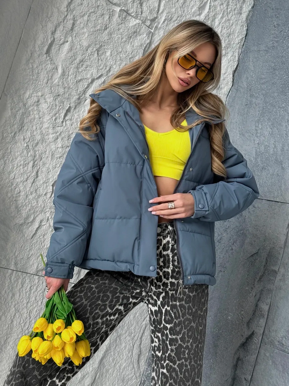 Куртка осенняя короткая с капюшоном