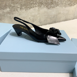Prada Pumps