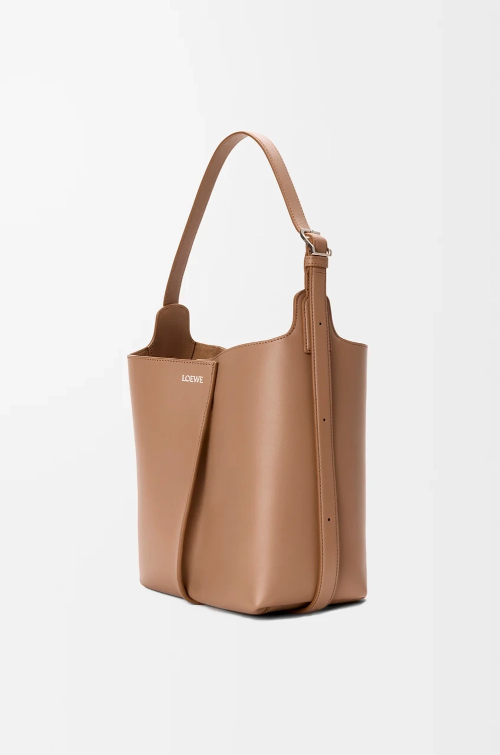 Loewe Средняя сумка-ведро Bilbao из гладкой телячьей кожи, мокко