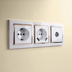 Розетка с заземлением и со шторками и 2хUSB, без рамки Werkel белый W1171501