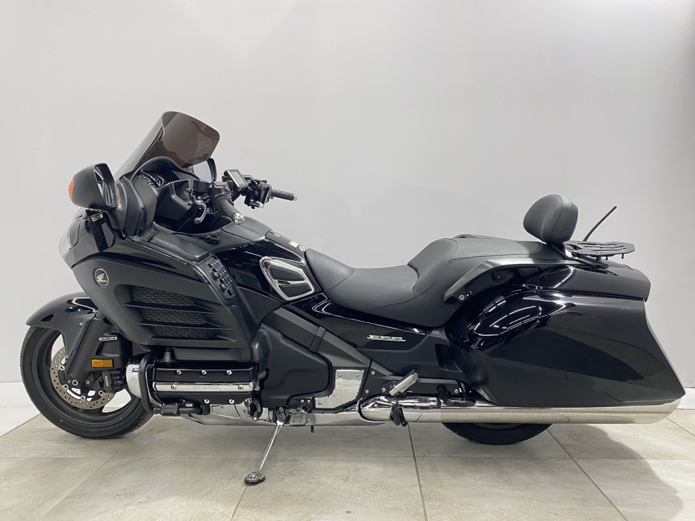 Honda GL1800 F6B Bagger 043777