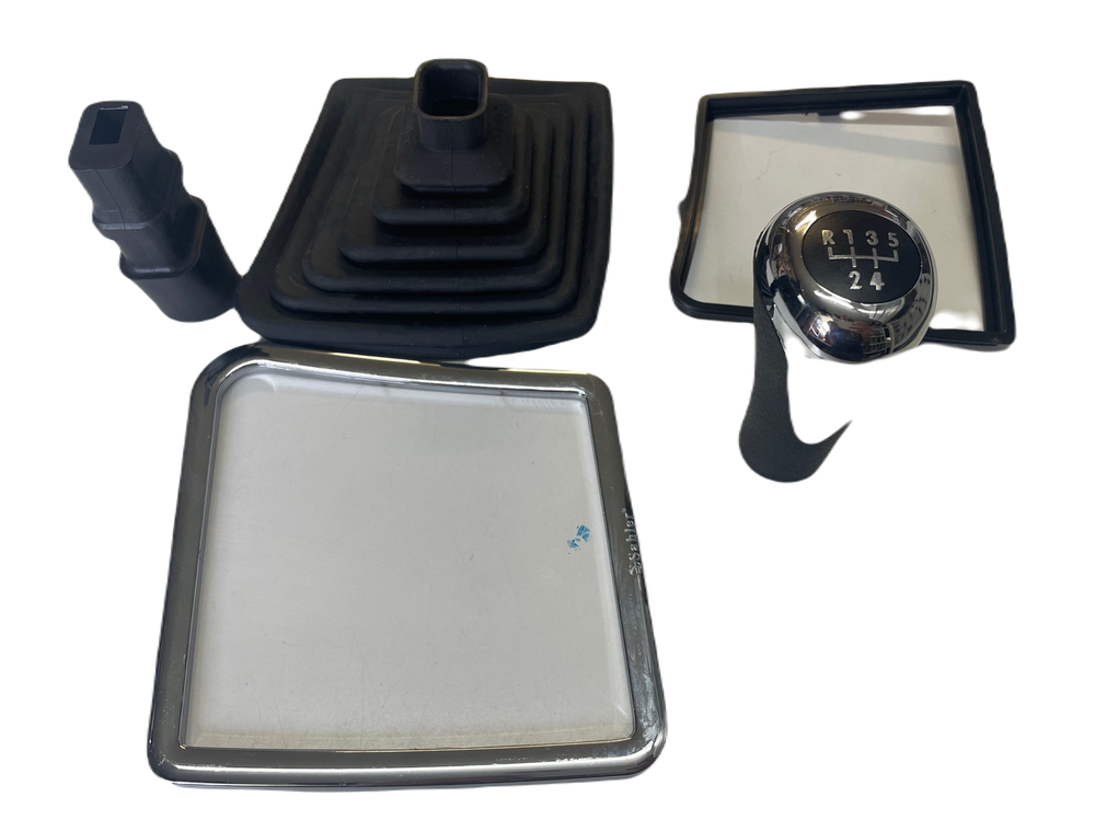 Ручка КПП (хром) с пыльником Лада Приора