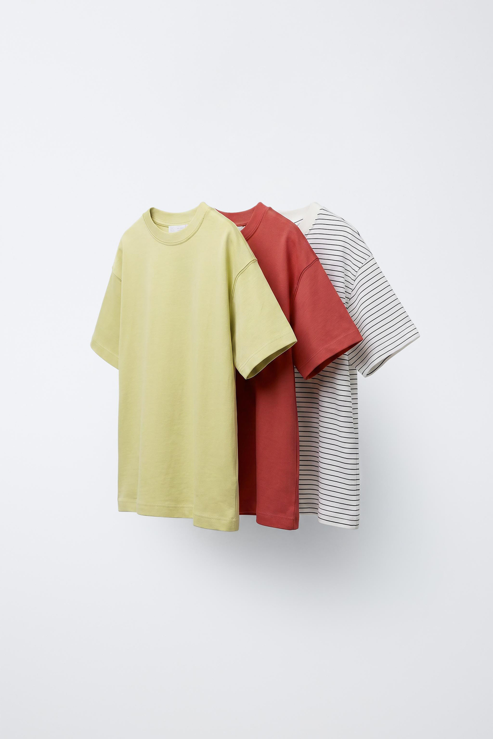 ZARA НАБОР ИЗ ТРЕХ ФУТБОЛОК В ПОЛОСКУ, ОГНЕННО-КОРАЛЛОВЫЙ