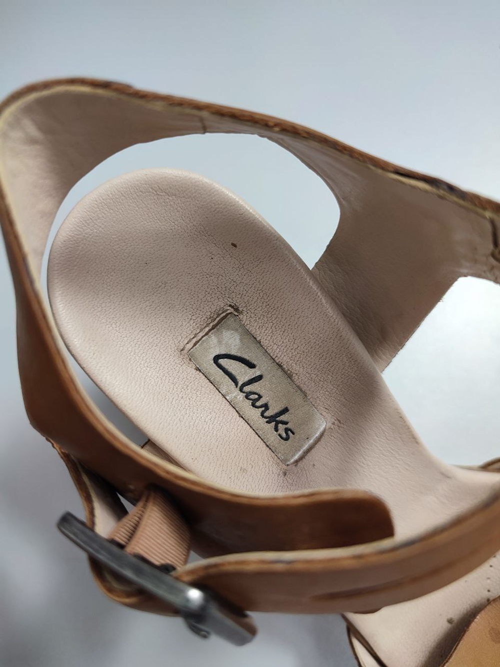 Босоножки Clarks модные 38 размер