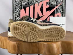 Nike SB Dunk Low Travis Scott