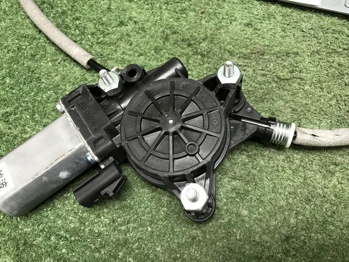 Стеклоподъемник задний правый Changan Uni-T 20-нв