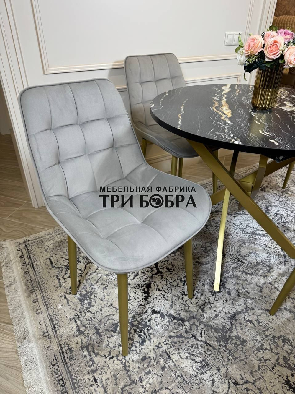 Круглый раздвижной стол "Лофт", луанда и стулья "Бостон" серые