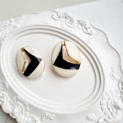Серьги овалы с чёрно-белой эмалью