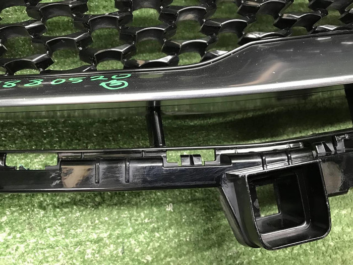 Решетка радиатора Kia XCeed (2019-2023)