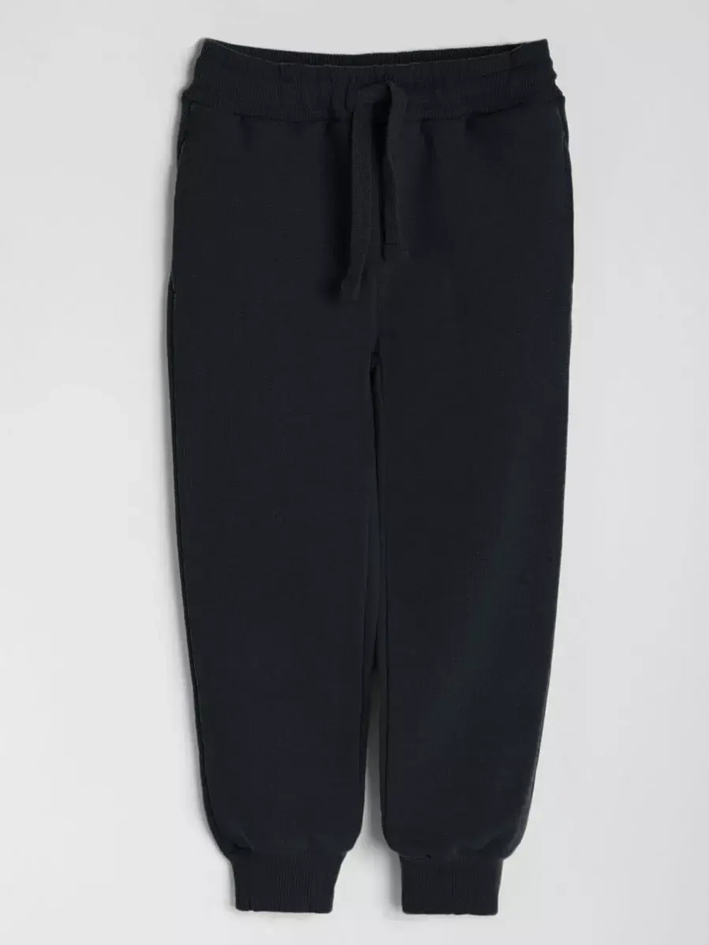 Черный спортивный костюм для мальчика в школу