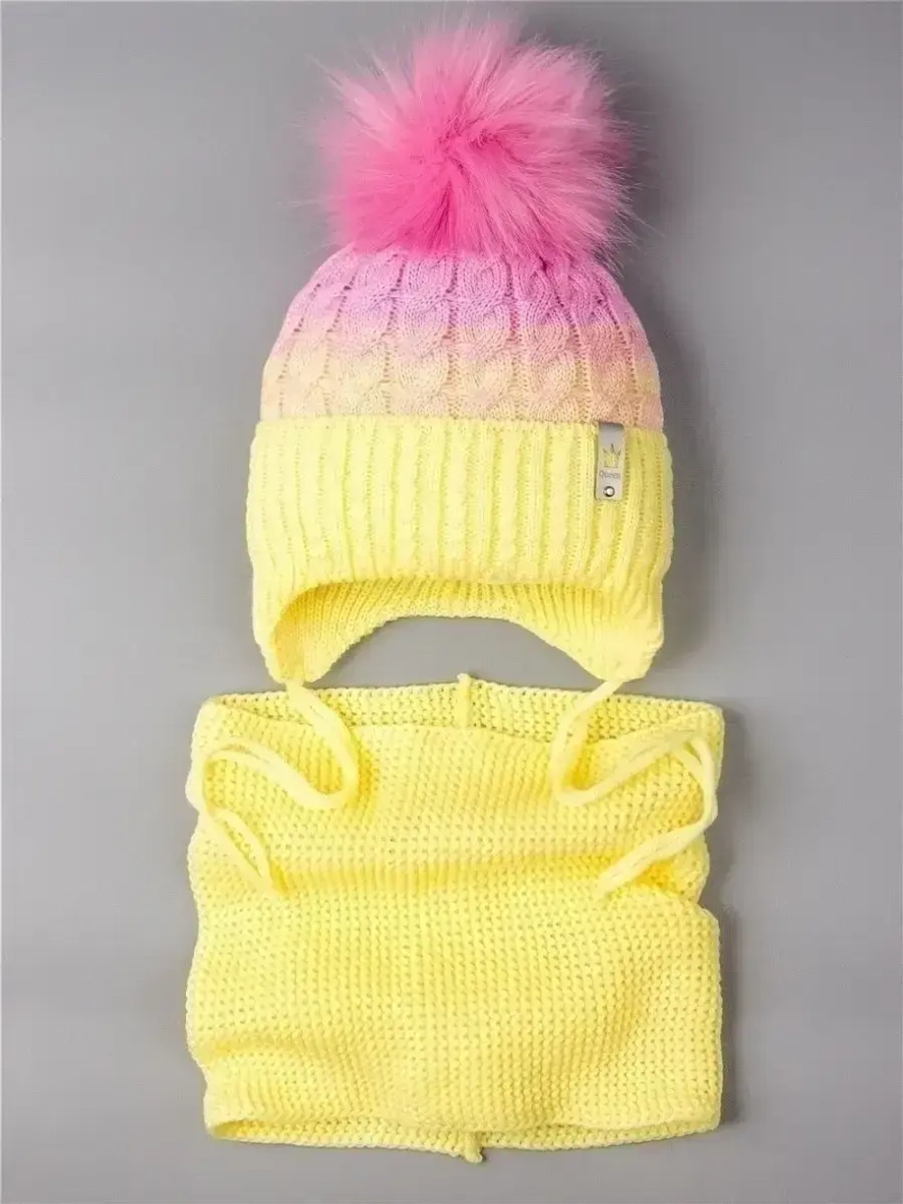 Шапка и снуд для девочки зимняя вязаная с помпоном