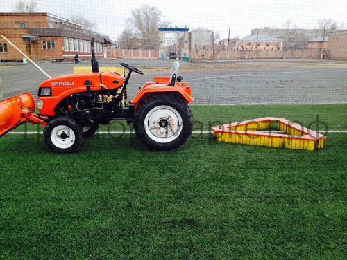 Щётка для ухода за стадионами