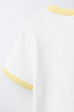 ZARA ФУТБОЛКА В РУБЧИК С КОНТРАСТНЫМ ТЕКСТОМ, ЖЕЛТЫЙ