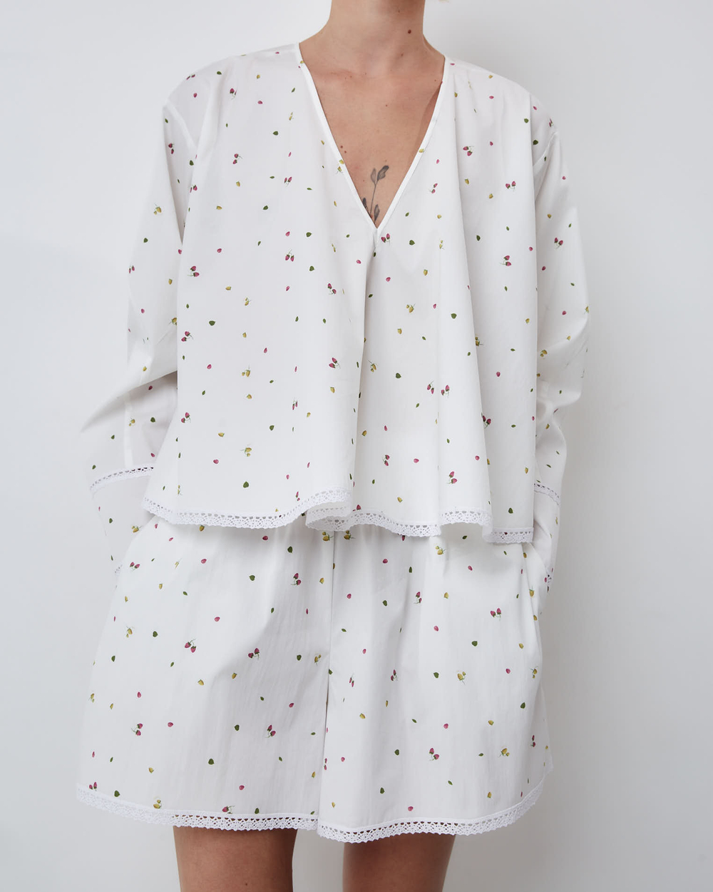 Топ из смесового хлопка малина белый