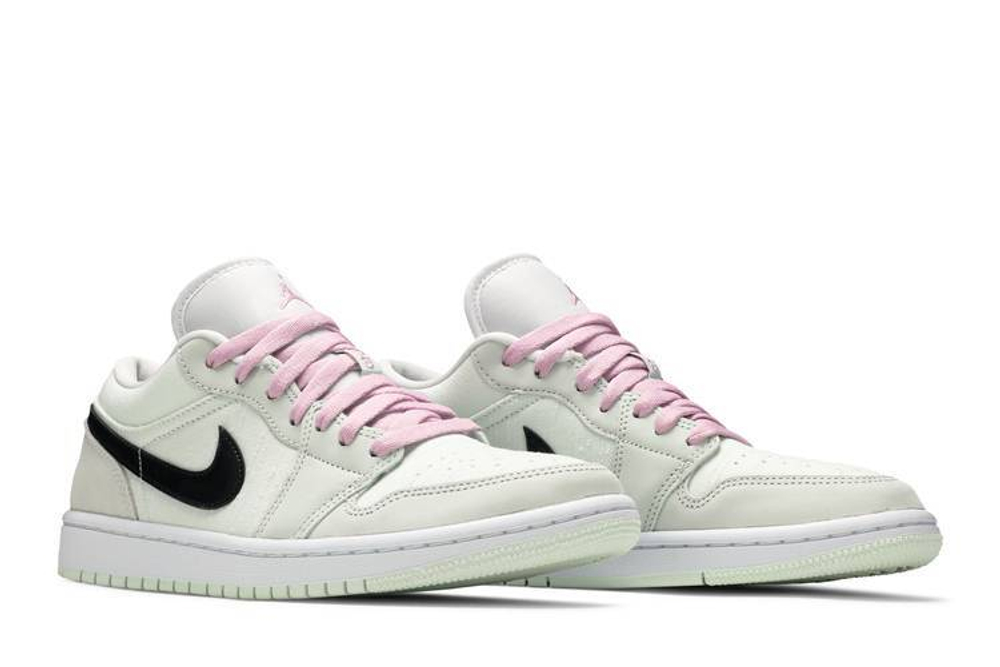 Кроссовки Jordan Air Jordan 1 Se "Barely Green" (Женская размерная сетка)