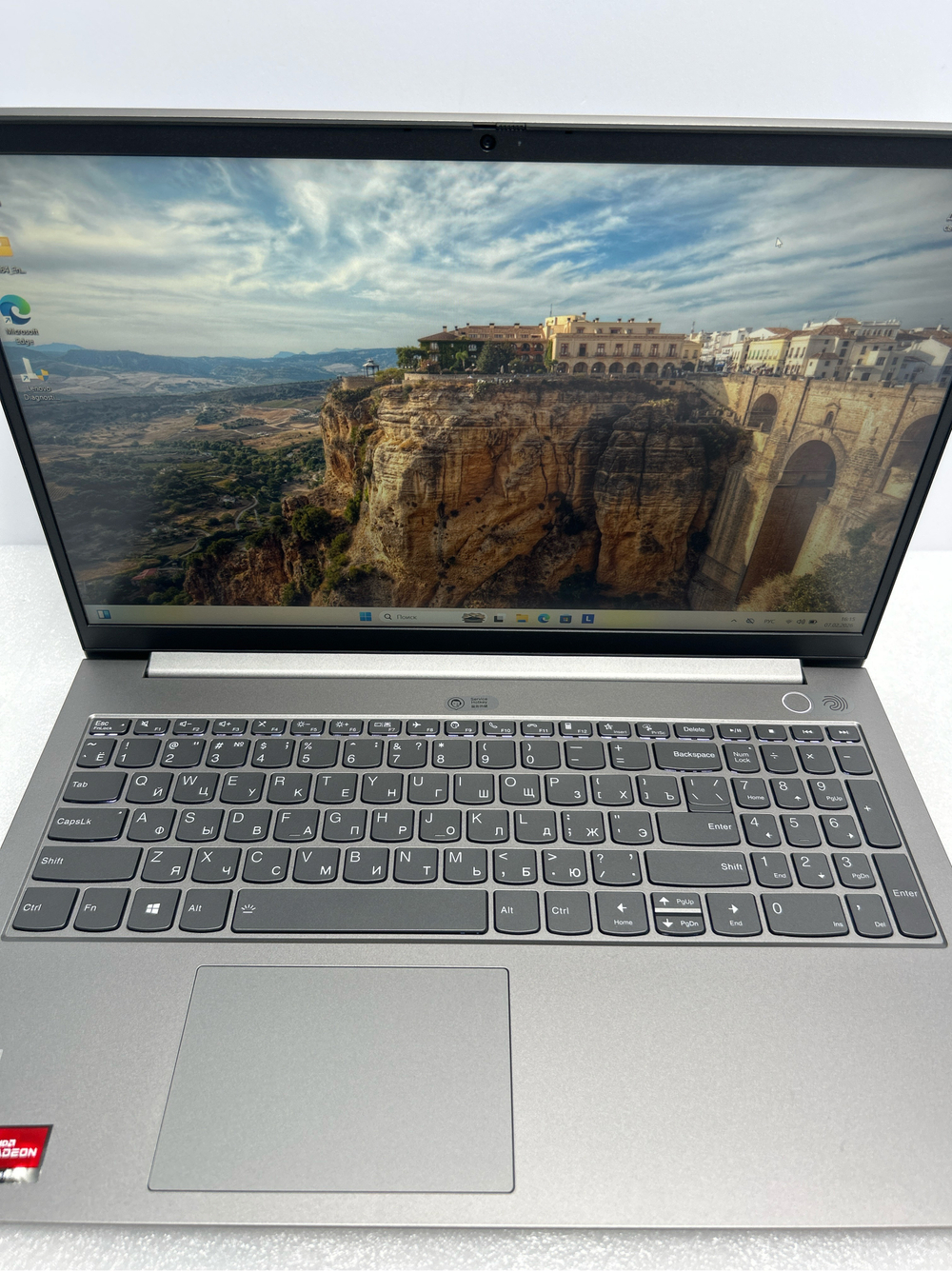 Ноутбук Lenovo ThinkBook 15 G3 ACL (21A40094RU) 15.6"/AMD Ryzen 3 5300U/RAM 4GB/SSD 256GB/AMD Radeon Graphics/1920x1080/IPS/Windows 11/Подсветка - кл:LED/Cеребристый. Состояние: A1