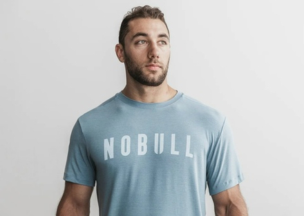 Футболка NOBULL светло-голубая