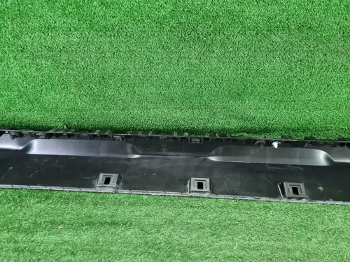 Накладка порога правая Renault Duster 2 (2020-н.в.)